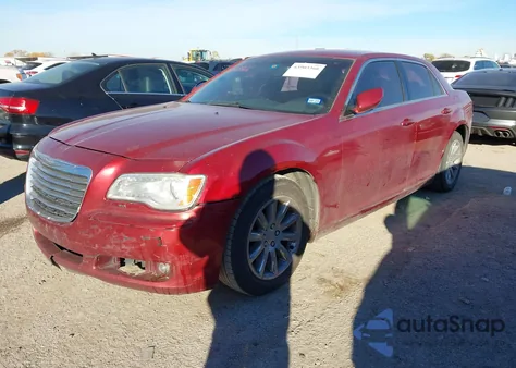 2014 Chrysler 300 z USA, uszkodzony, nr VIN 2C3CCAAG8EH189123